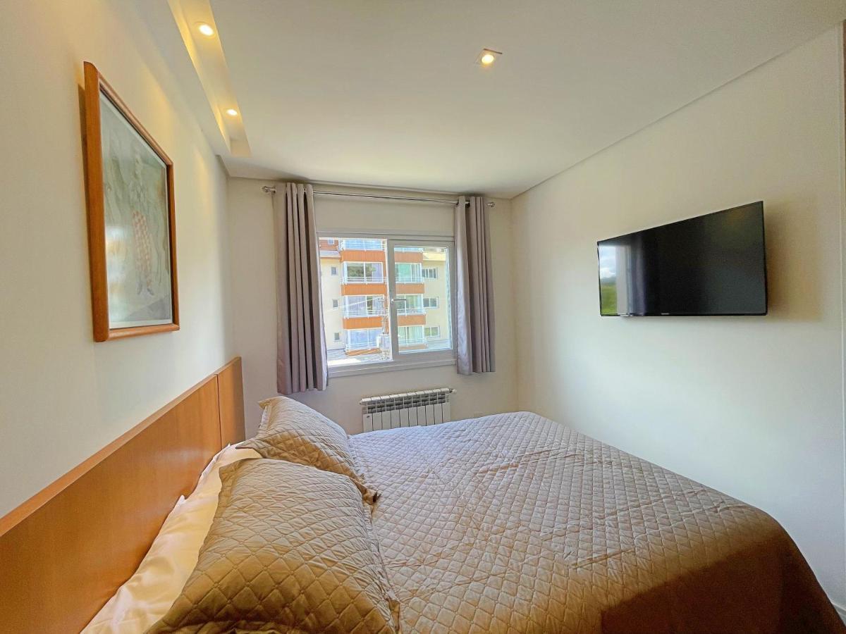 No Coracao De Gramado, A 350M Da Rua Coberta! Apartman Kültér fotó