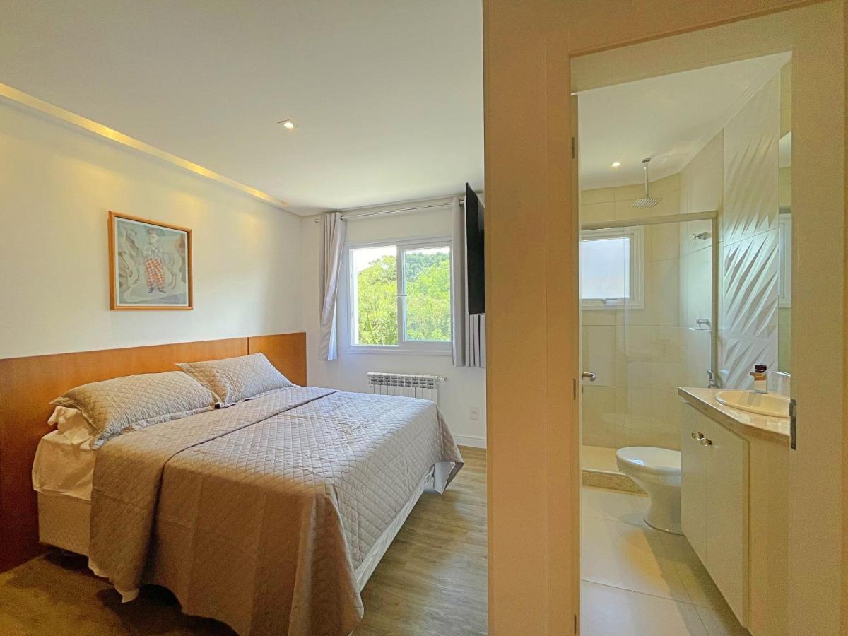 No Coracao De Gramado, A 350M Da Rua Coberta! Apartman Kültér fotó